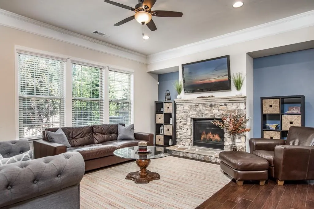 124 Barkley Lane, Sandy Springs, Georgia 30328, 3 Bedrooms Bedrooms, ,3 BathroomsBathrooms,Residential,Sold,124 Barkley Lane,5905276