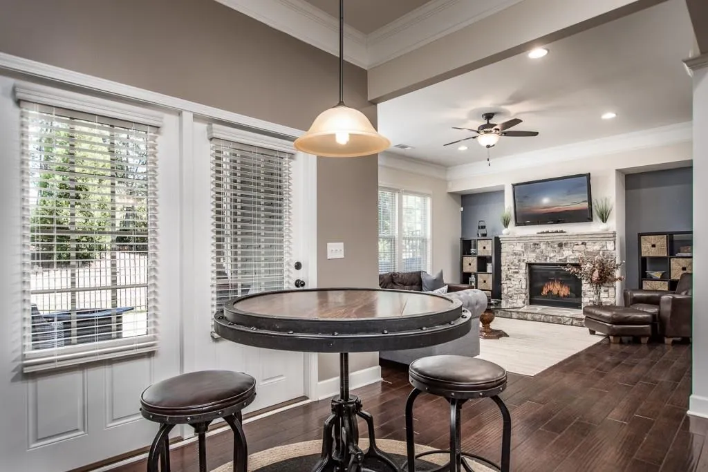 124 Barkley Lane, Sandy Springs, Georgia 30328, 3 Bedrooms Bedrooms, ,3 BathroomsBathrooms,Residential,Sold,124 Barkley Lane,5905276