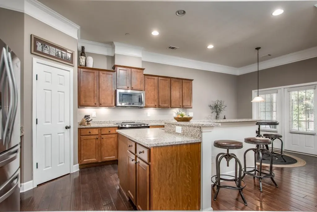 124 Barkley Lane, Sandy Springs, Georgia 30328, 3 Bedrooms Bedrooms, ,3 BathroomsBathrooms,Residential,Sold,124 Barkley Lane,5905276