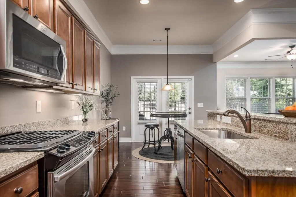 124 Barkley Lane, Sandy Springs, Georgia 30328, 3 Bedrooms Bedrooms, ,3 BathroomsBathrooms,Residential,Sold,124 Barkley Lane,5905276