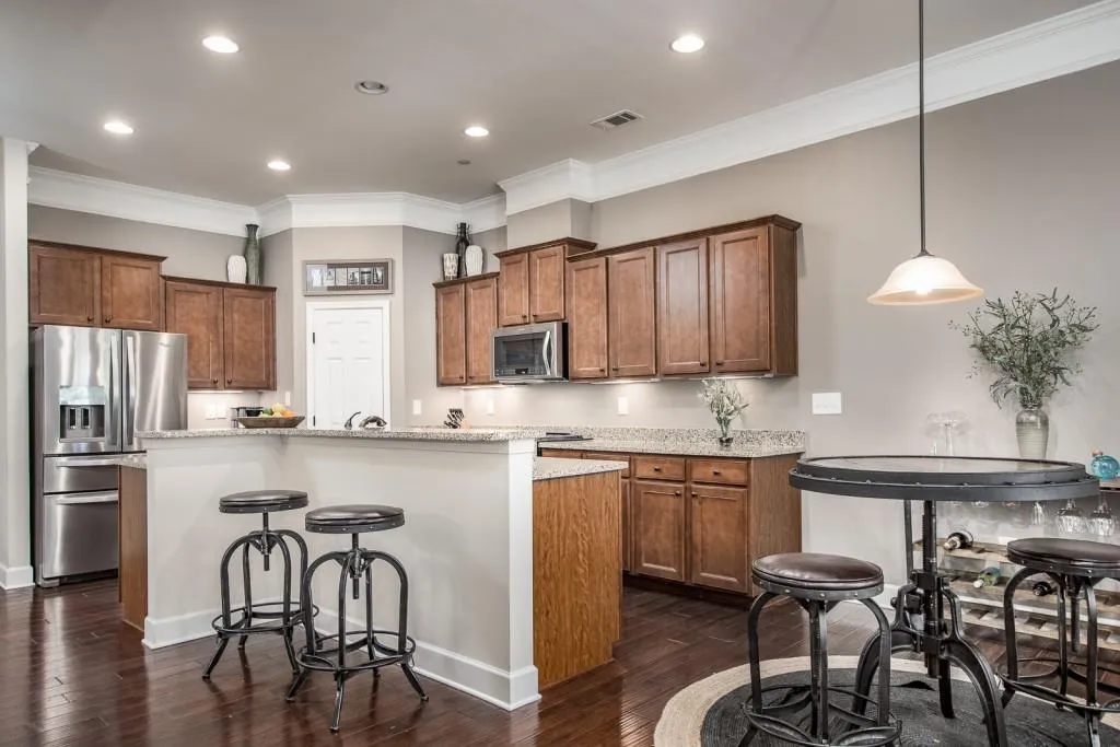 124 Barkley Lane, Sandy Springs, Georgia 30328, 3 Bedrooms Bedrooms, ,3 BathroomsBathrooms,Residential,Sold,124 Barkley Lane,5905276