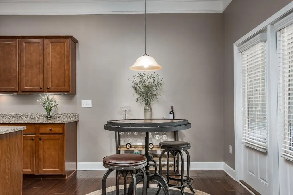 124 Barkley Lane, Sandy Springs, Georgia 30328, 3 Bedrooms Bedrooms, ,3 BathroomsBathrooms,Residential,Sold,124 Barkley Lane,5905276