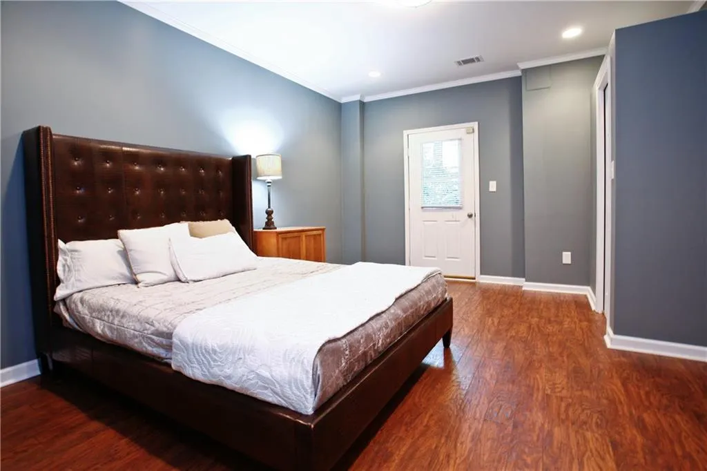5025 Oak Bluff Court, Sandy Springs, Georgia 30350, 6 Bedrooms Bedrooms, ,4 BathroomsBathrooms,Residential,Sold,5025 Oak Bluff Court,6049727