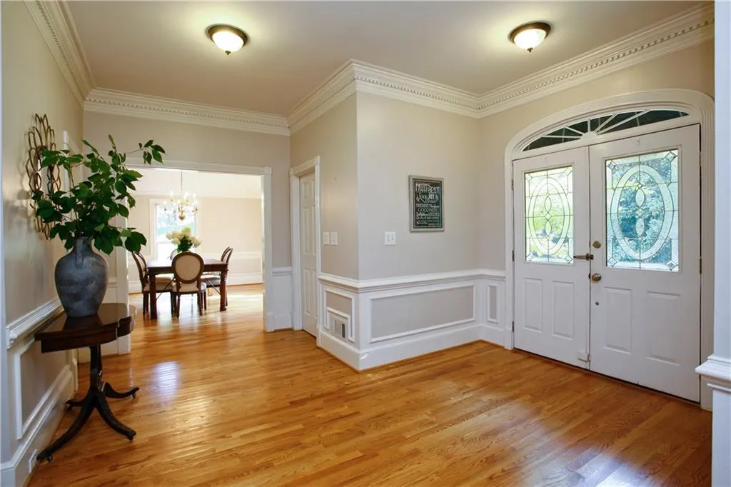 5025 Oak Bluff Court, Sandy Springs, Georgia 30350, 6 Bedrooms Bedrooms, ,4 BathroomsBathrooms,Residential,Sold,5025 Oak Bluff Court,6049727