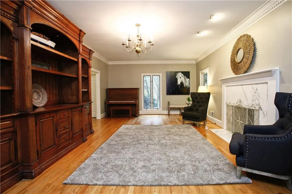 5025 Oak Bluff Court, Sandy Springs, Georgia 30350, 6 Bedrooms Bedrooms, ,4 BathroomsBathrooms,Residential,Sold,5025 Oak Bluff Court,6049727