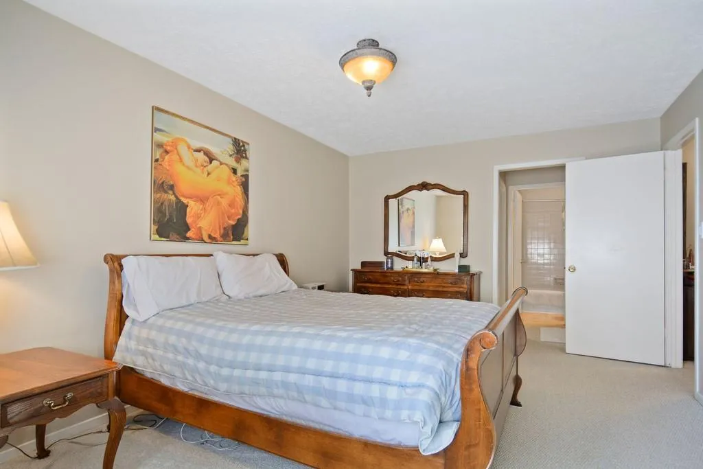 6802 Glenridge Drive Unit C, Atlanta, Georgia 30328, 2 Bedrooms Bedrooms, ,2 BathroomsBathrooms,Residential,Sold,6802 Glenridge Drive Unit C,6816907