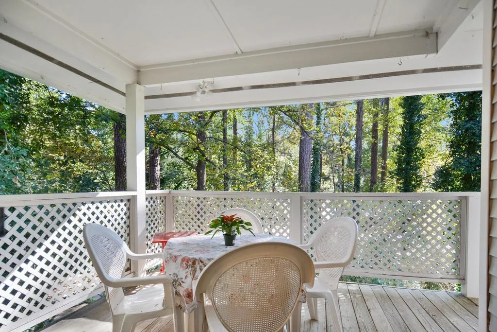 6802 Glenridge Drive Unit C, Atlanta, Georgia 30328, 2 Bedrooms Bedrooms, ,2 BathroomsBathrooms,Residential,Sold,6802 Glenridge Drive Unit C,6816907