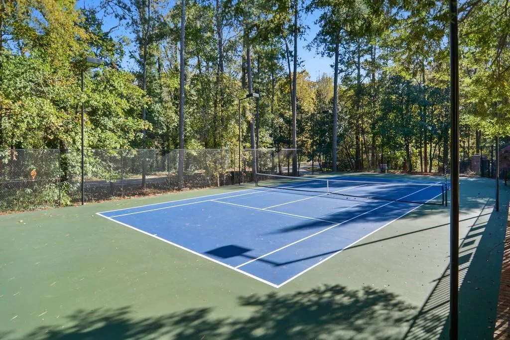 6802 Glenridge Drive Unit C, Atlanta, Georgia 30328, 2 Bedrooms Bedrooms, ,2 BathroomsBathrooms,Residential,Sold,6802 Glenridge Drive Unit C,6816907