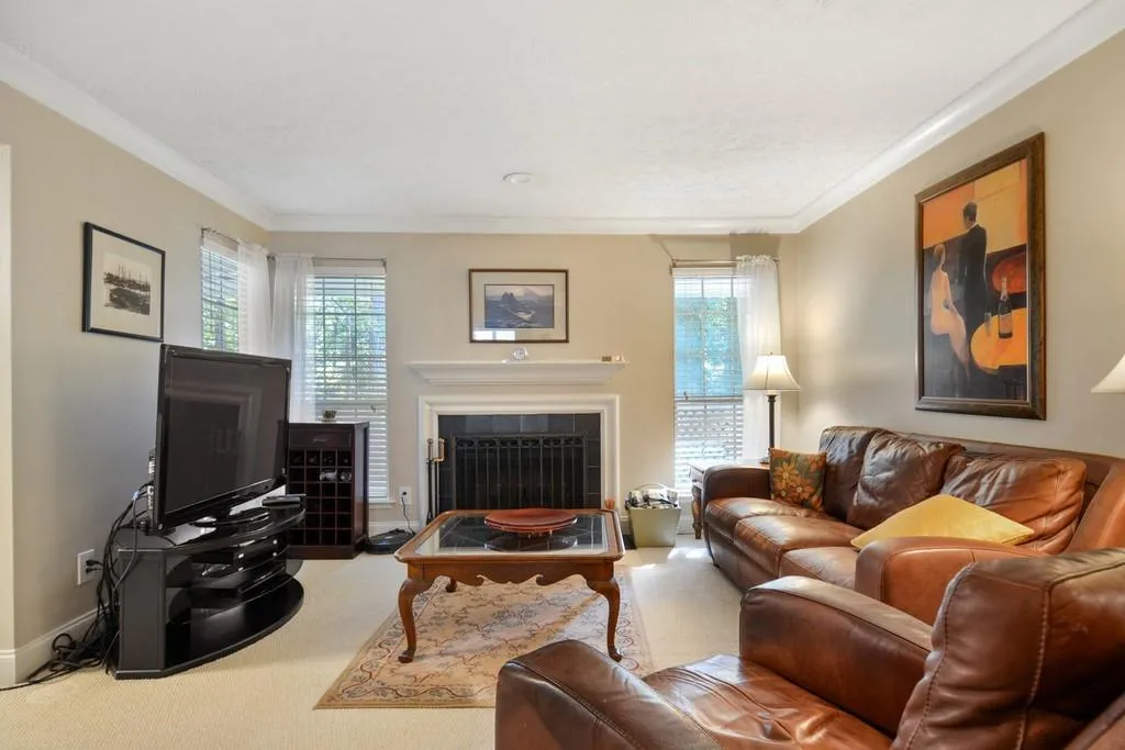 6802 Glenridge Drive Unit C, Atlanta, Georgia 30328, 2 Bedrooms Bedrooms, ,2 BathroomsBathrooms,Residential,Sold,6802 Glenridge Drive Unit C,6816907