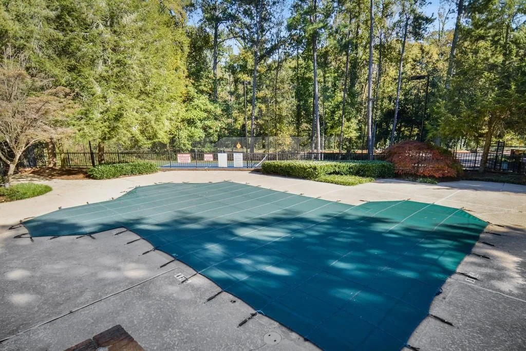 6802 Glenridge Drive Unit C, Atlanta, Georgia 30328, 2 Bedrooms Bedrooms, ,2 BathroomsBathrooms,Residential,Sold,6802 Glenridge Drive Unit C,6816907