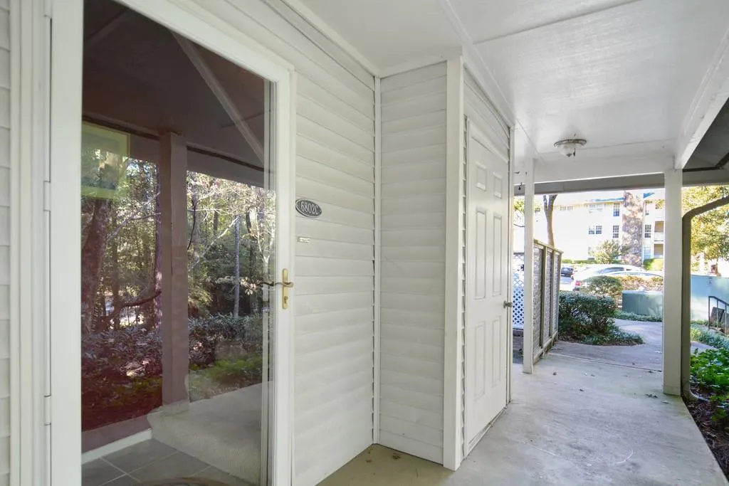6802 Glenridge Drive Unit C, Atlanta, Georgia 30328, 2 Bedrooms Bedrooms, ,2 BathroomsBathrooms,Residential,Sold,6802 Glenridge Drive Unit C,6816907