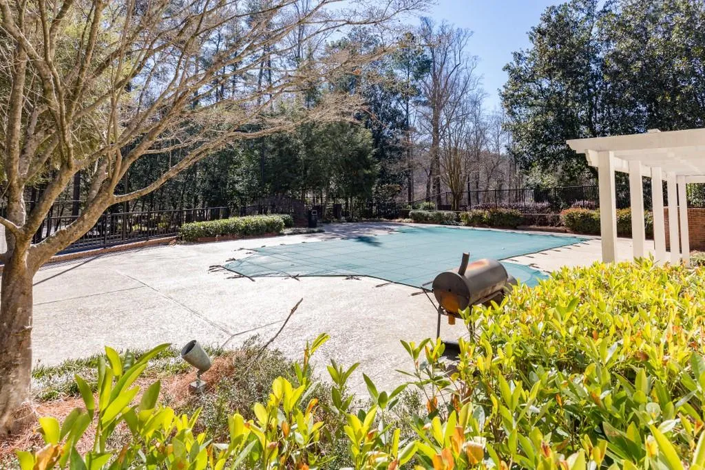 6802 Glenridge Drive Unit C, Atlanta, Georgia 30328, 2 Bedrooms Bedrooms, ,2 BathroomsBathrooms,Residential,Sold,6802 Glenridge Drive Unit C,6816907