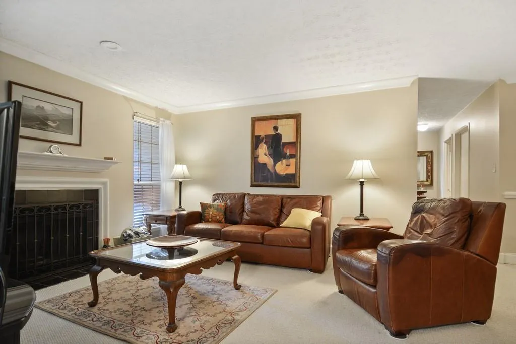 6802 Glenridge Drive Unit C, Atlanta, Georgia 30328, 2 Bedrooms Bedrooms, ,2 BathroomsBathrooms,Residential,Sold,6802 Glenridge Drive Unit C,6816907