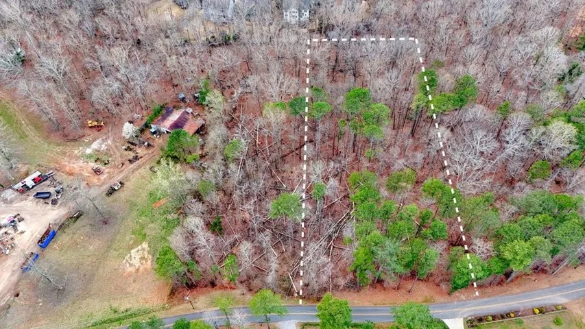 8245 Bow Trail, Woodstock, Georgia 30188