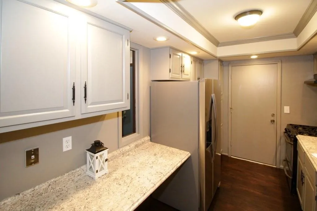 6851 Roswell Road Unit D-11, Sandy Springs, Georgia 30328, 3 Bedrooms Bedrooms, ,2 BathroomsBathrooms,Residential,Sold,6851 Roswell Road Unit D-11,5967743