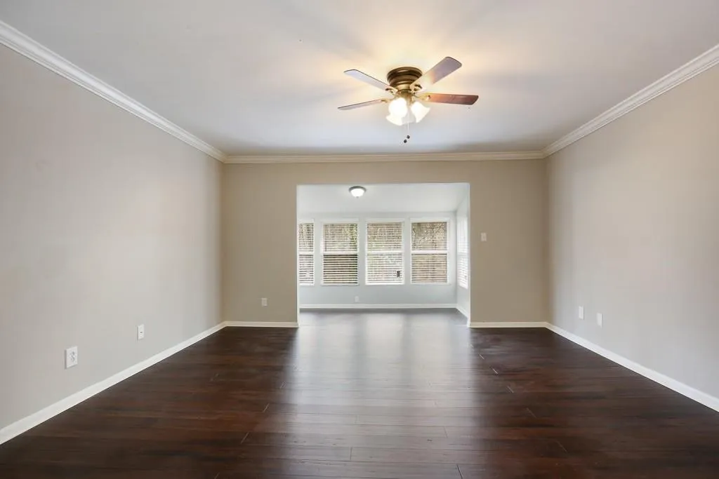 5151 Roswell Road Unit 8, Atlanta, Georgia 30342, 2 Bedrooms Bedrooms, ,2 BathroomsBathrooms,Residential,Sold,5151 Roswell Road Unit 8,6110007