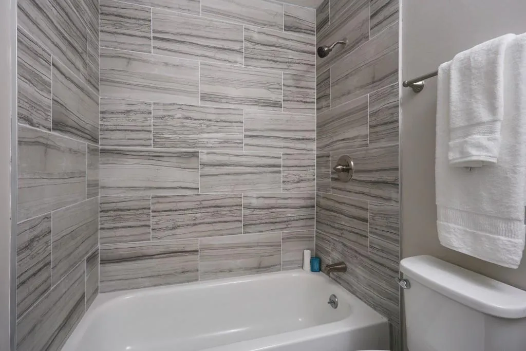 5151 Roswell Road Unit 8, Atlanta, Georgia 30342, 2 Bedrooms Bedrooms, ,2 BathroomsBathrooms,Residential,Sold,5151 Roswell Road Unit 8,6110007