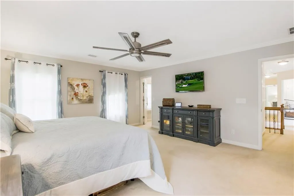 220 Glen Meadow Court, Sandy Springs, Georgia 30328, 4 Bedrooms Bedrooms, ,4 BathroomsBathrooms,Residential,Sold,220 Glen Meadow Court,6897969