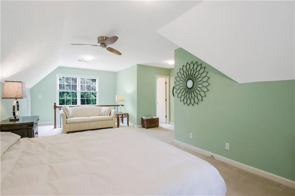 220 Glen Meadow Court, Sandy Springs, Georgia 30328, 4 Bedrooms Bedrooms, ,4 BathroomsBathrooms,Residential,Sold,220 Glen Meadow Court,6897969