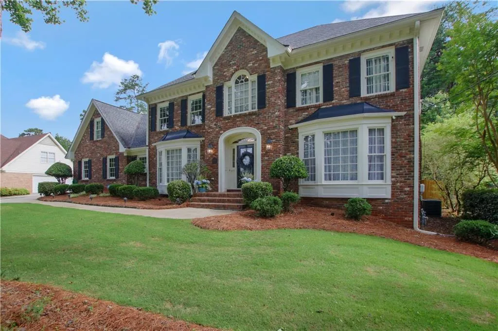 220 Glen Meadow Court, Sandy Springs, Georgia 30328, 4 Bedrooms Bedrooms, ,4 BathroomsBathrooms,Residential,Sold,220 Glen Meadow Court,6897969