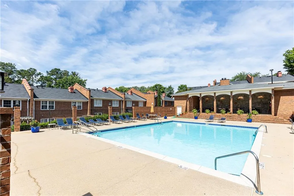 4620 Wieuca Road Ne Unit 25, Atlanta, Georgia 30342, 3 Bedrooms Bedrooms, ,2 BathroomsBathrooms,Residential,For Sale,4620 Wieuca Road Ne Unit 25,7671453