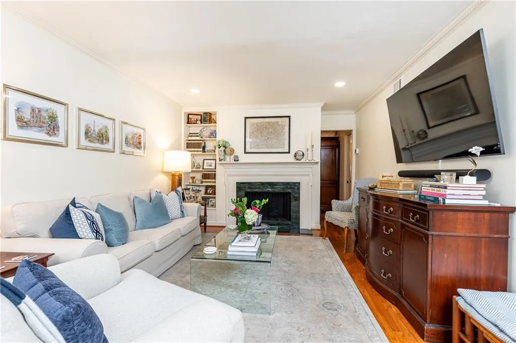 4620 Wieuca Road Ne Unit 25, Atlanta, Georgia 30342, 3 Bedrooms Bedrooms, ,2 BathroomsBathrooms,Residential,For Sale,4620 Wieuca Road Ne Unit 25,7671453