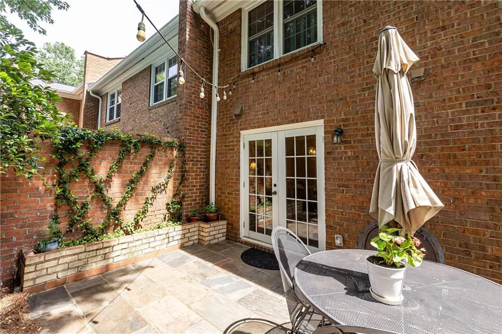 4620 Wieuca Road Ne Unit 25, Atlanta, Georgia 30342, 3 Bedrooms Bedrooms, ,2 BathroomsBathrooms,Residential,For Sale,4620 Wieuca Road Ne Unit 25,7671453