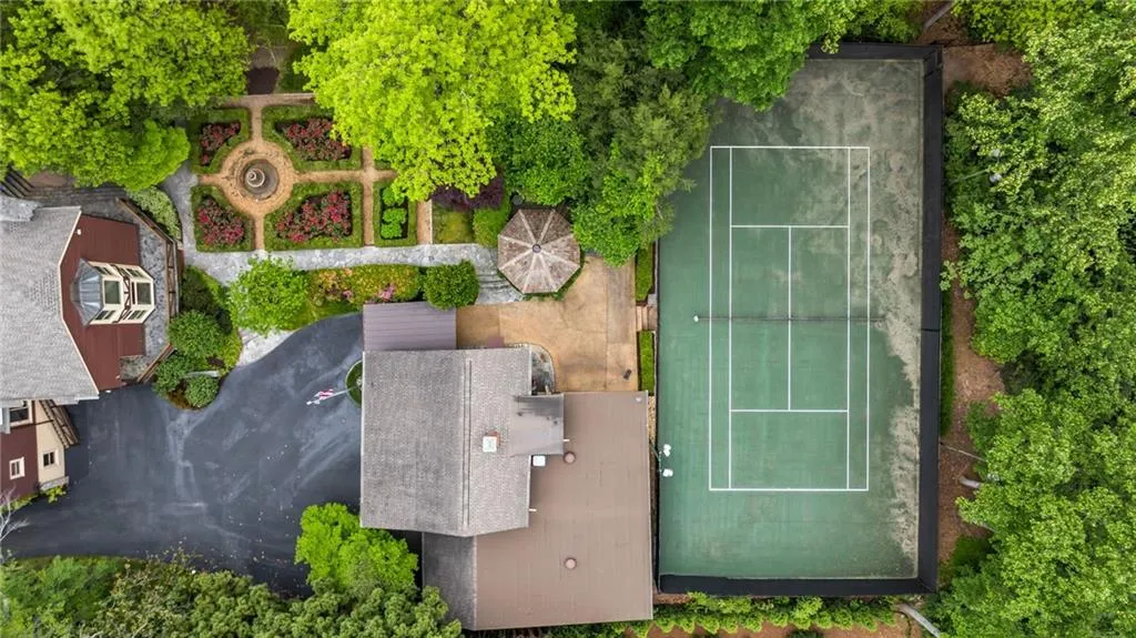 Newly resurfaced lighted tennis court even has a half bath accessible from the side of the cabin such a private setting