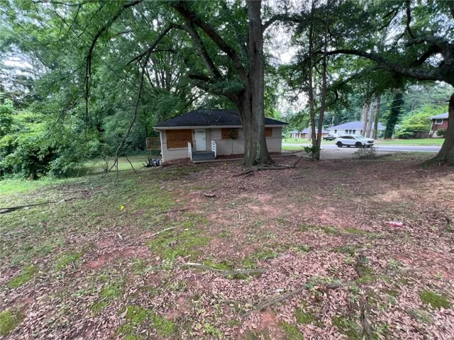 2004 Shamrock Drive, Decatur, Georgia 30032