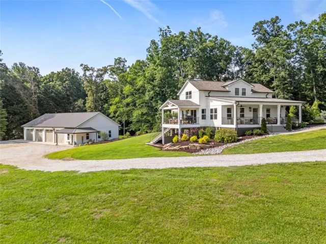 305 Rolling Acres Court, Jefferson, Georgia 30549