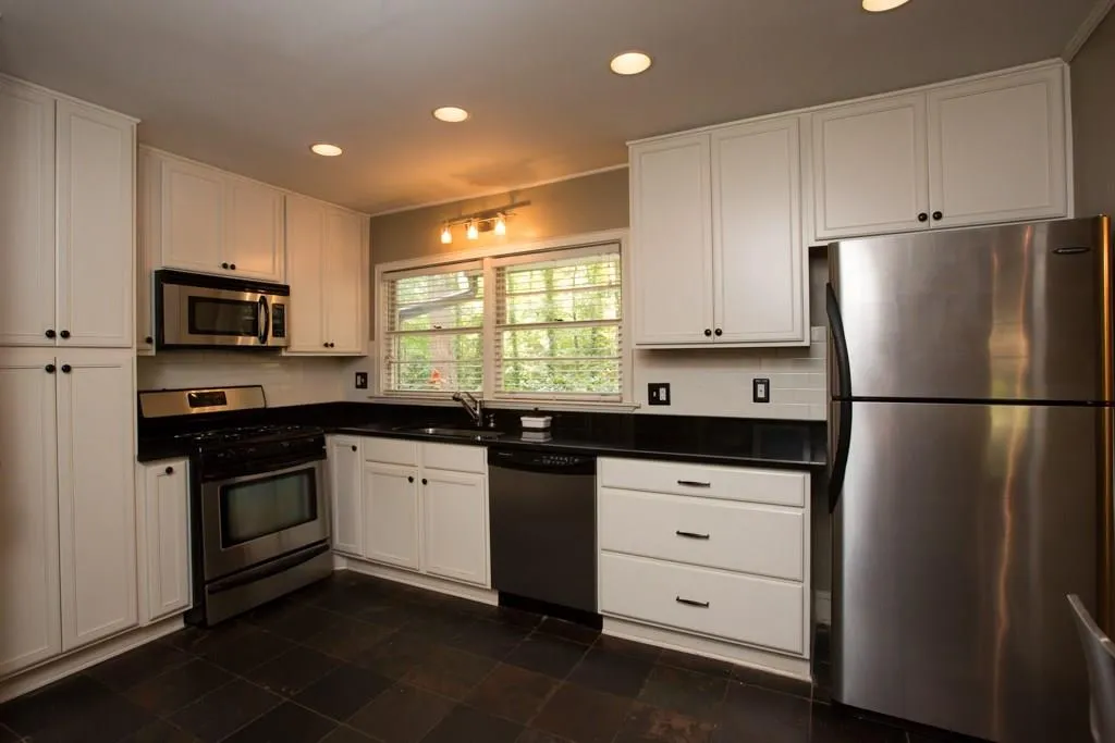 4590 Club Terrace Ne, Atlanta, Georgia 30319, 3 Bedrooms Bedrooms, ,3 BathroomsBathrooms,Residential,Sold,4590 Club Terrace Ne,5770514