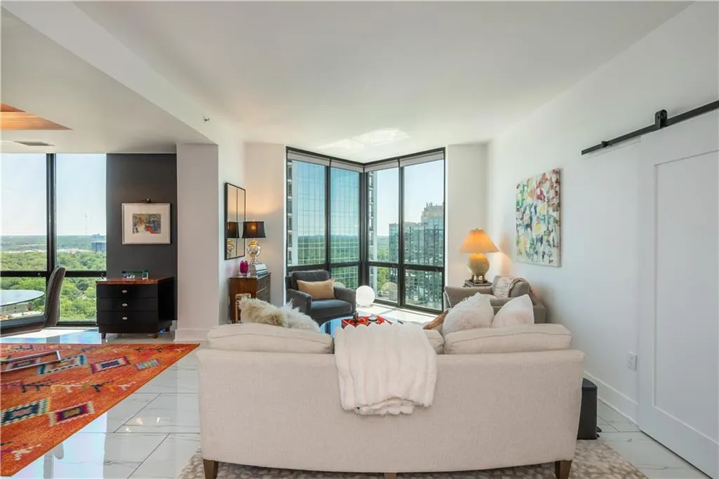 2870 Pharr Court South Nw Unit 3004, Atlanta, Georgia 30305, 2 Bedrooms Bedrooms, 0 ,2 BathroomsBathrooms,Residential,For Sale,2870 Pharr Court South Nw Unit 3004,7778600