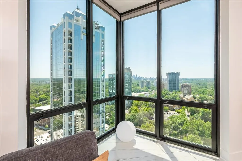 2870 Pharr Court South Nw Unit 3004, Atlanta, Georgia 30305, 2 Bedrooms Bedrooms, 0 ,2 BathroomsBathrooms,Residential,For Sale,2870 Pharr Court South Nw Unit 3004,7778600