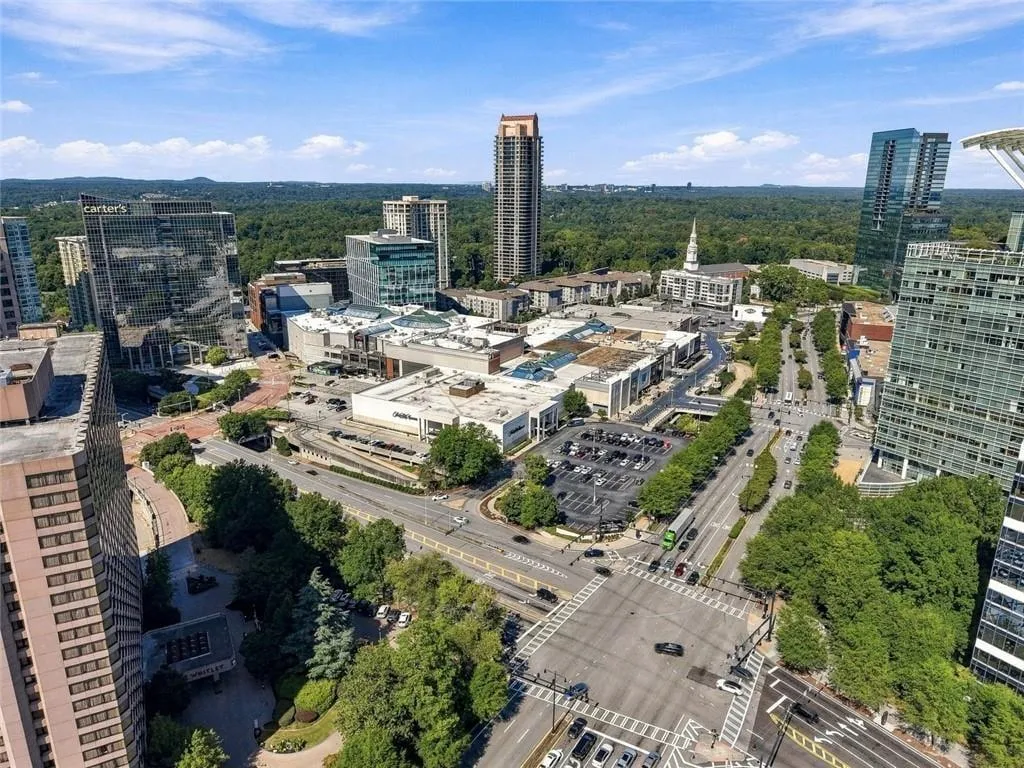 Central Buckhead - walkable