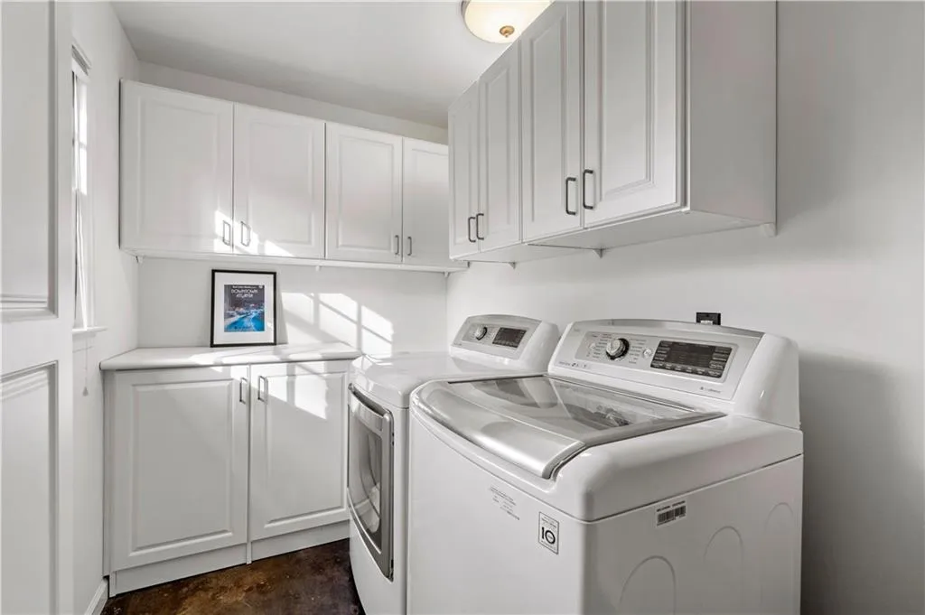 4720 Powers Ferry Road Nw, Sandy Springs, Georgia 30327, 4 Bedrooms Bedrooms, ,3 BathroomsBathrooms,Residential,Sold,4720 Powers Ferry Road Nw,7146321