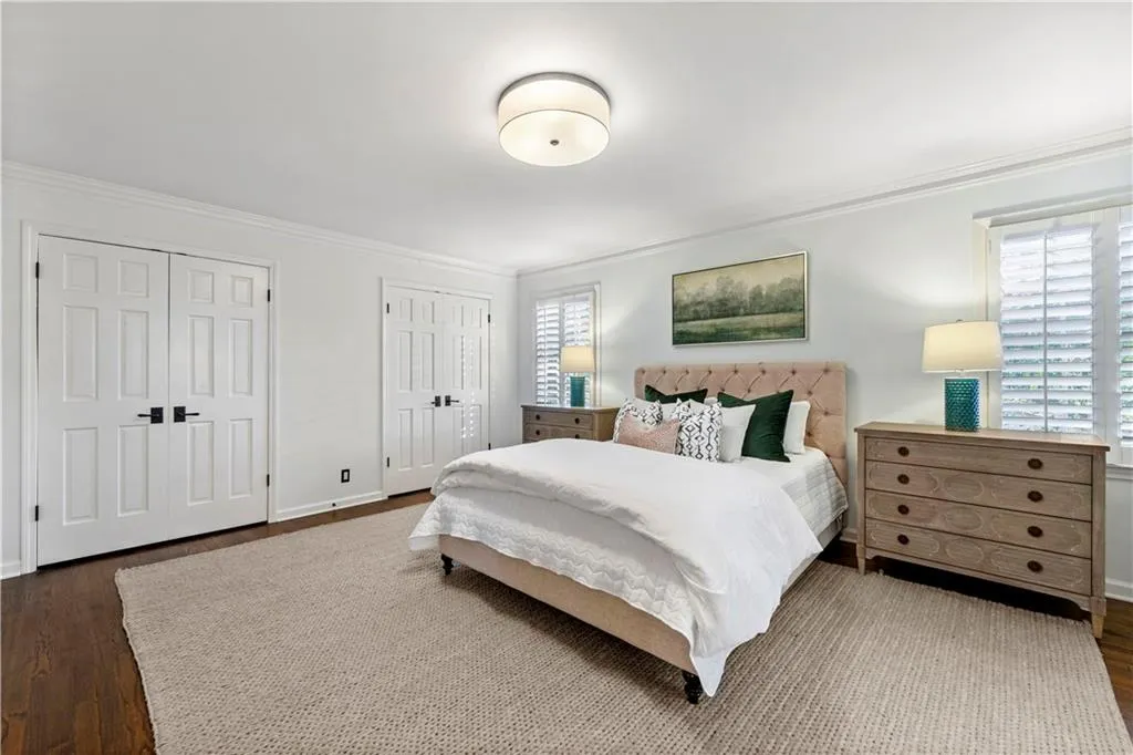 4720 Powers Ferry Road Nw, Sandy Springs, Georgia 30327, 4 Bedrooms Bedrooms, ,3 BathroomsBathrooms,Residential,Sold,4720 Powers Ferry Road Nw,7146321