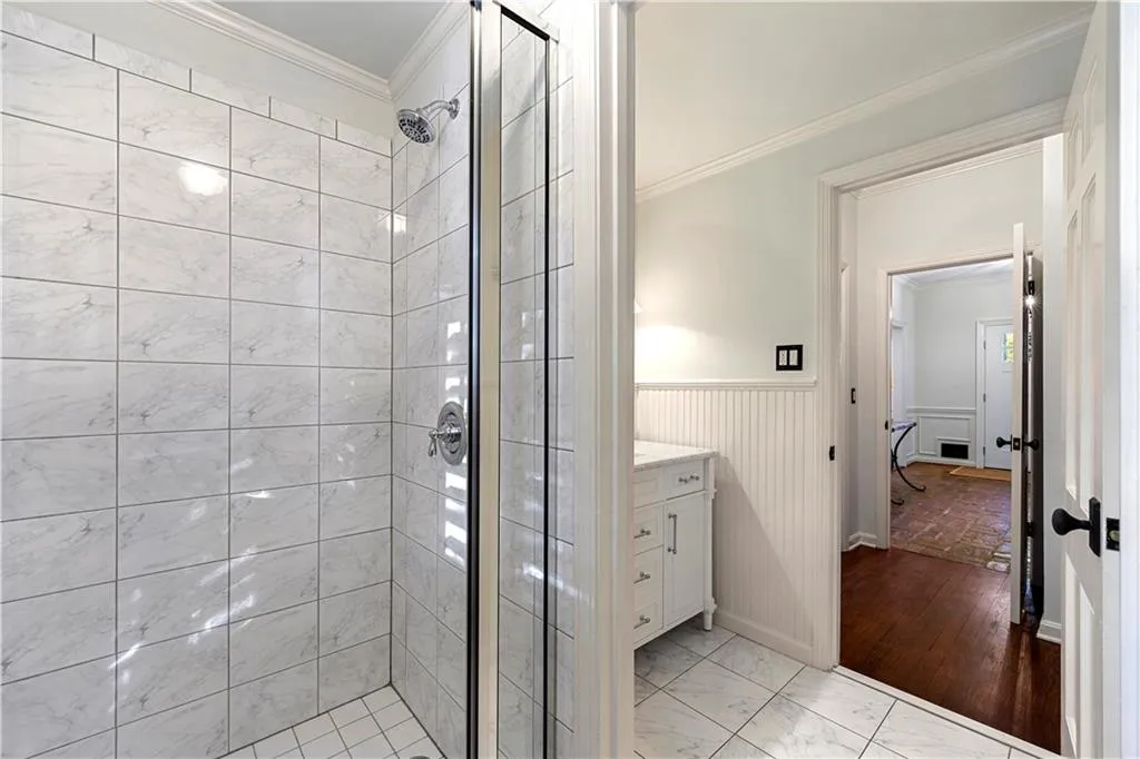 4720 Powers Ferry Road Nw, Sandy Springs, Georgia 30327, 4 Bedrooms Bedrooms, ,3 BathroomsBathrooms,Residential,Sold,4720 Powers Ferry Road Nw,7146321