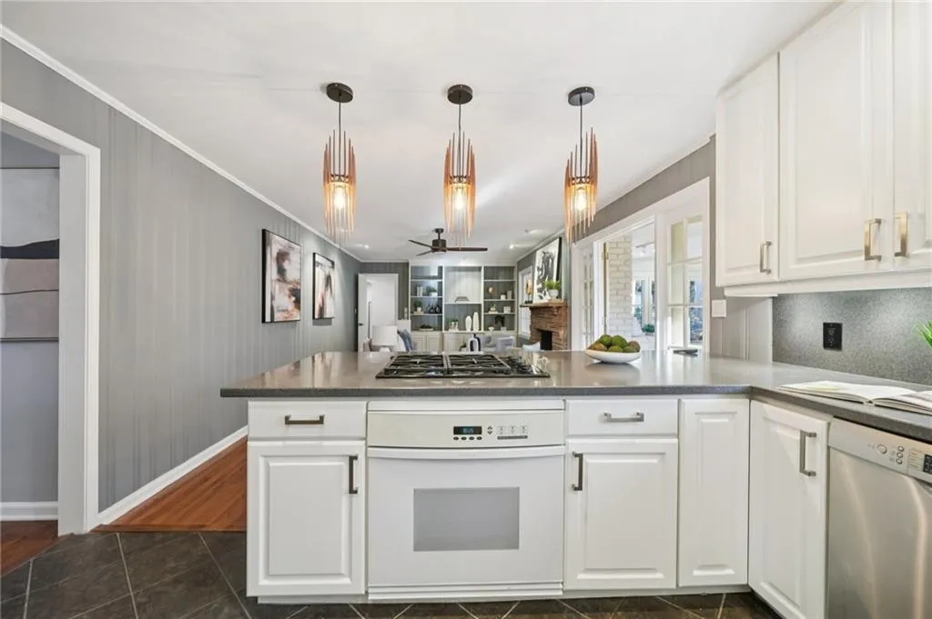 5795 Timberlane Terrace, Atlanta, Georgia 30328, 3 Bedrooms Bedrooms, ,2 BathroomsBathrooms,Residential,For Sale,5795 Timberlane Terrace,7693214