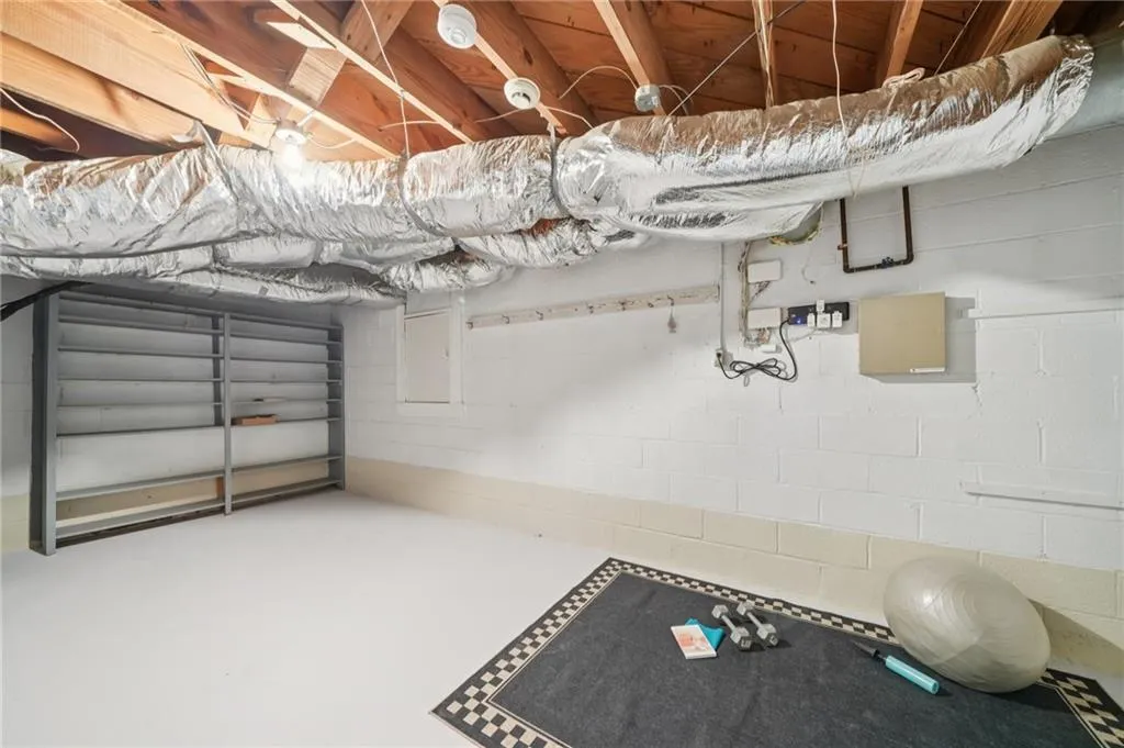 5795 Timberlane Terrace, Atlanta, Georgia 30328, 3 Bedrooms Bedrooms, ,2 BathroomsBathrooms,Residential,For Sale,5795 Timberlane Terrace,7693214