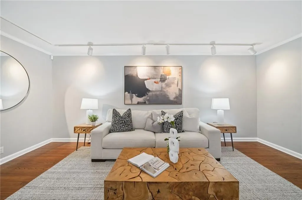 5795 Timberlane Terrace, Atlanta, Georgia 30328, 3 Bedrooms Bedrooms, ,2 BathroomsBathrooms,Residential,For Sale,5795 Timberlane Terrace,7693214