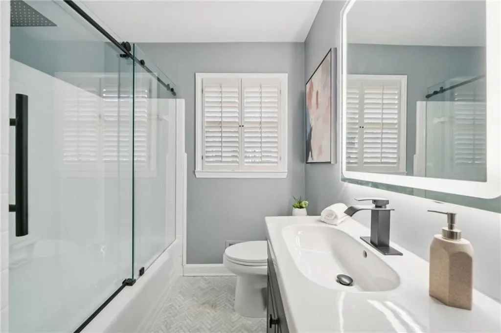 5795 Timberlane Terrace, Atlanta, Georgia 30328, 3 Bedrooms Bedrooms, ,2 BathroomsBathrooms,Residential,For Sale,5795 Timberlane Terrace,7693214