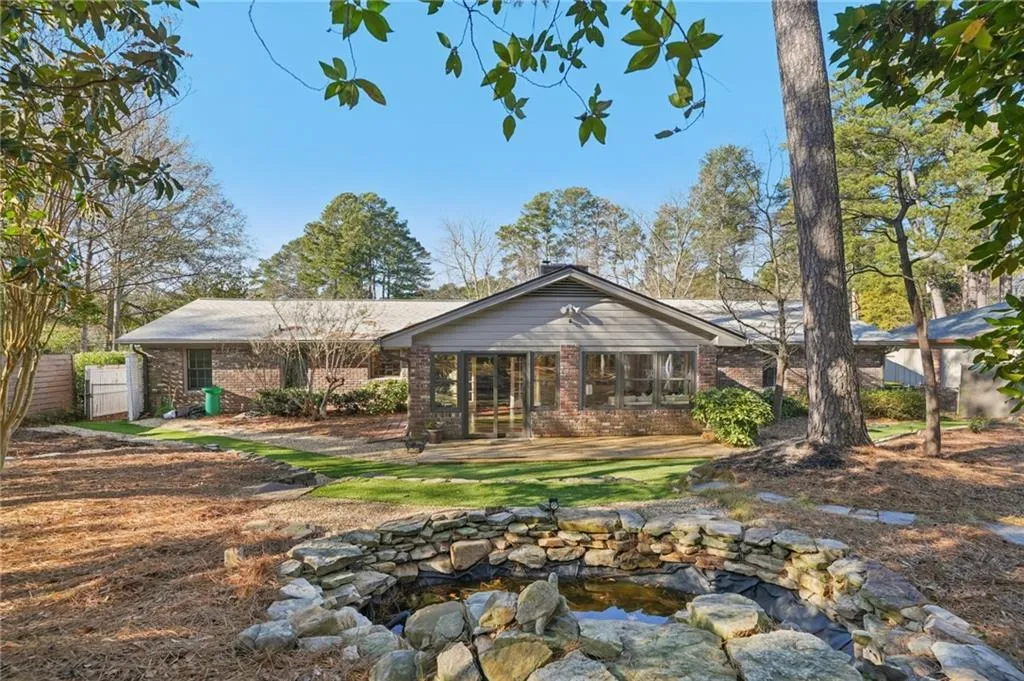 5795 Timberlane Terrace, Atlanta, Georgia 30328, 3 Bedrooms Bedrooms, ,2 BathroomsBathrooms,Residential,Sold,5795 Timberlane Terrace,7693214