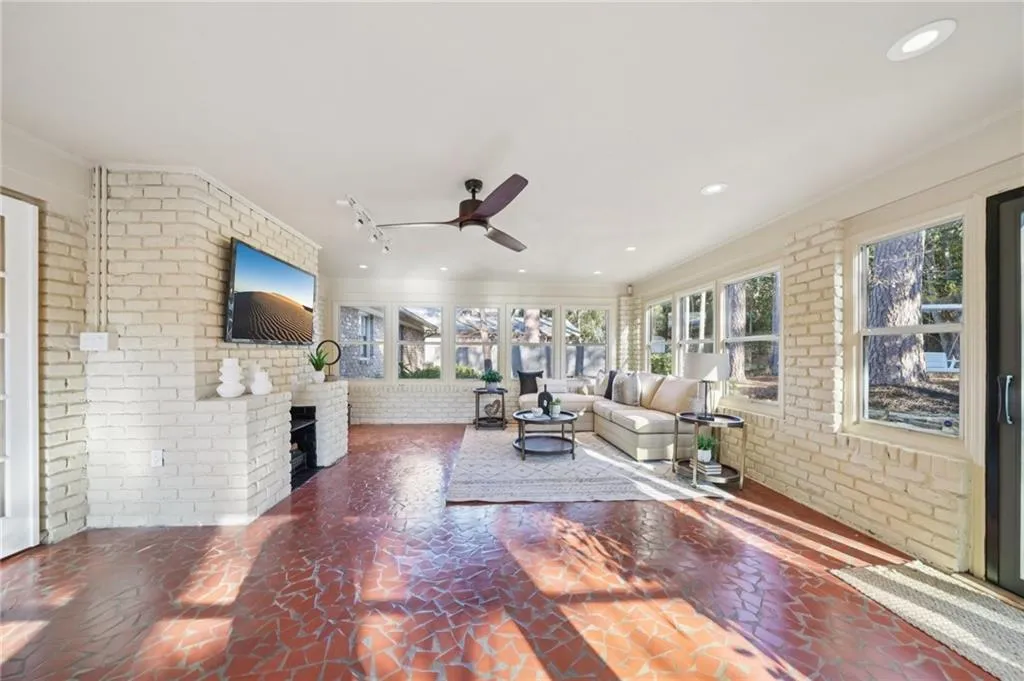 5795 Timberlane Terrace, Atlanta, Georgia 30328, 3 Bedrooms Bedrooms, ,2 BathroomsBathrooms,Residential,For Sale,5795 Timberlane Terrace,7693214