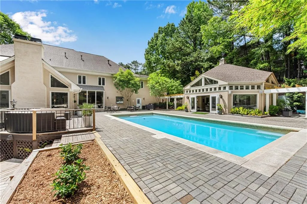 5485 Errol Place, Sandy Springs, Georgia 30327, 6 Bedrooms Bedrooms, ,6 BathroomsBathrooms,Residential,Sold,5485 Errol Place,6882649 5485 Errol Place, Sandy Springs, Georgia 30327, 6 Bedrooms Bedrooms, ,6 BathroomsBathrooms,Residential,Sold,5485 Errol Place,6882649