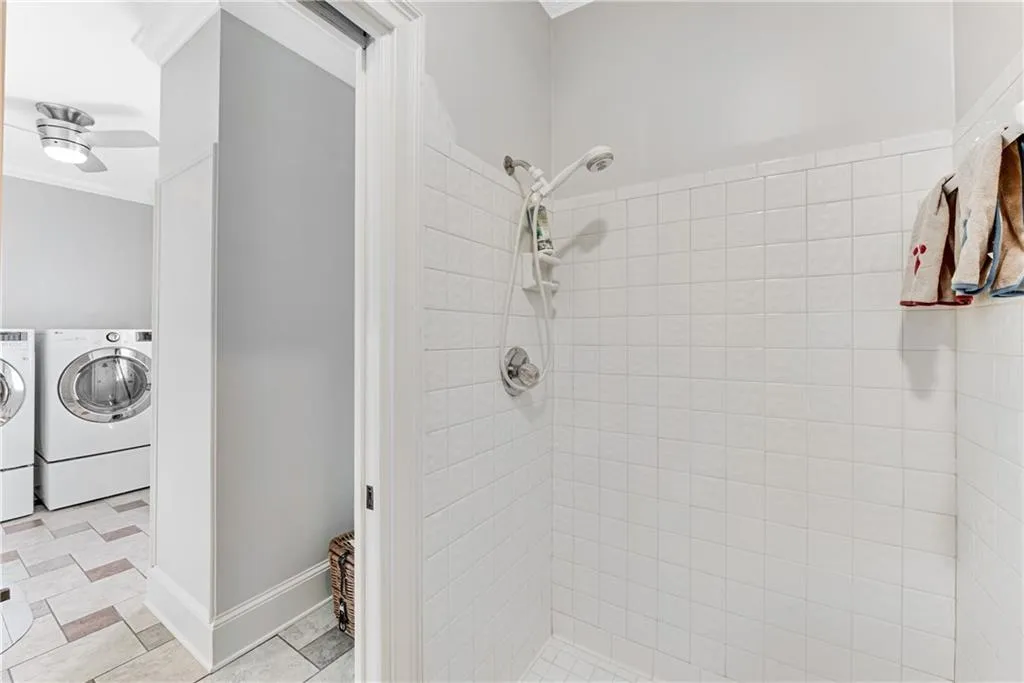 5485 Errol Place, Sandy Springs, Georgia 30327, 6 Bedrooms Bedrooms, ,6 BathroomsBathrooms,Residential,Sold,5485 Errol Place,6882649 5485 Errol Place, Sandy Springs, Georgia 30327, 6 Bedrooms Bedrooms, ,6 BathroomsBathrooms,Residential,Sold,5485 Errol Place,6882649