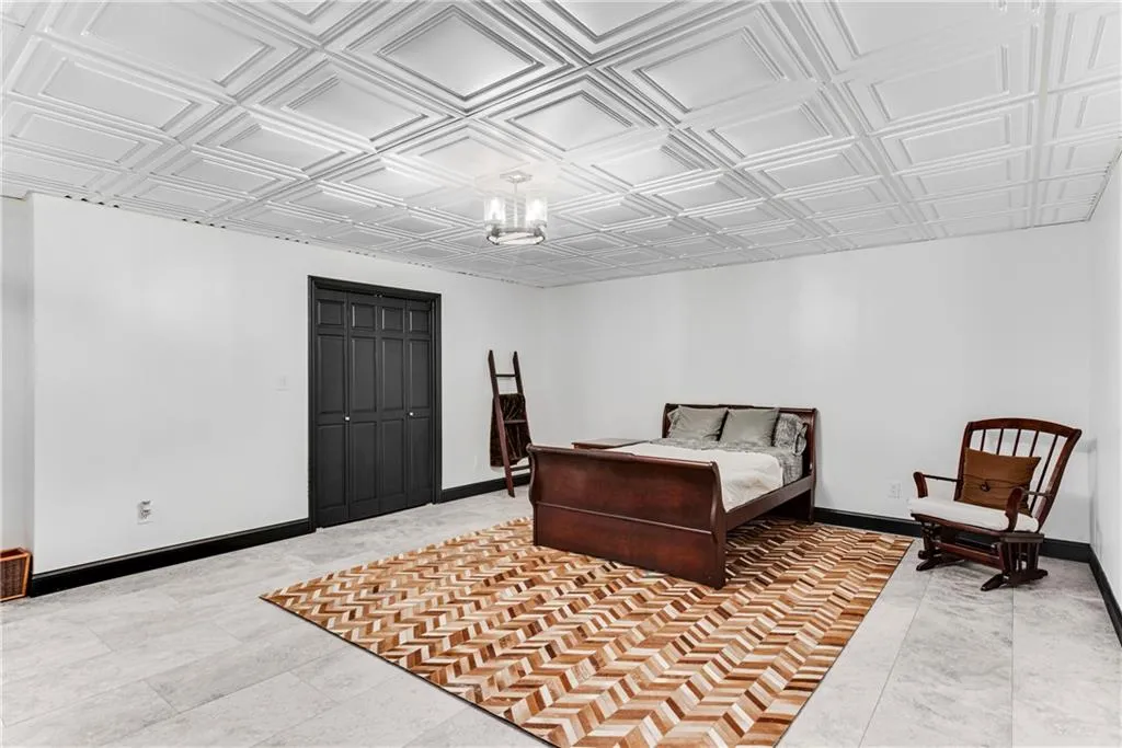 5485 Errol Place, Sandy Springs, Georgia 30327, 6 Bedrooms Bedrooms, ,6 BathroomsBathrooms,Residential,Sold,5485 Errol Place,6882649 5485 Errol Place, Sandy Springs, Georgia 30327, 6 Bedrooms Bedrooms, ,6 BathroomsBathrooms,Residential,Sold,5485 Errol Place,6882649