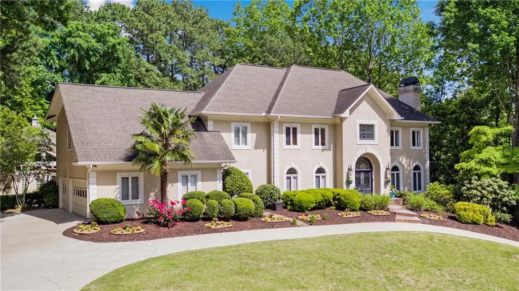 5485 Errol Place, Sandy Springs, Georgia 30327, 6 Bedrooms Bedrooms, ,6 BathroomsBathrooms,Residential,Sold,5485 Errol Place,6882649 5485 Errol Place, Sandy Springs, Georgia 30327, 6 Bedrooms Bedrooms, ,6 BathroomsBathrooms,Residential,Sold,5485 Errol Place,6882649