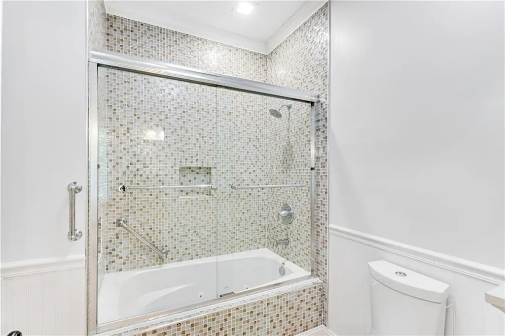 5485 Errol Place, Sandy Springs, Georgia 30327, 6 Bedrooms Bedrooms, ,6 BathroomsBathrooms,Residential,Sold,5485 Errol Place,6882649 5485 Errol Place, Sandy Springs, Georgia 30327, 6 Bedrooms Bedrooms, ,6 BathroomsBathrooms,Residential,Sold,5485 Errol Place,6882649