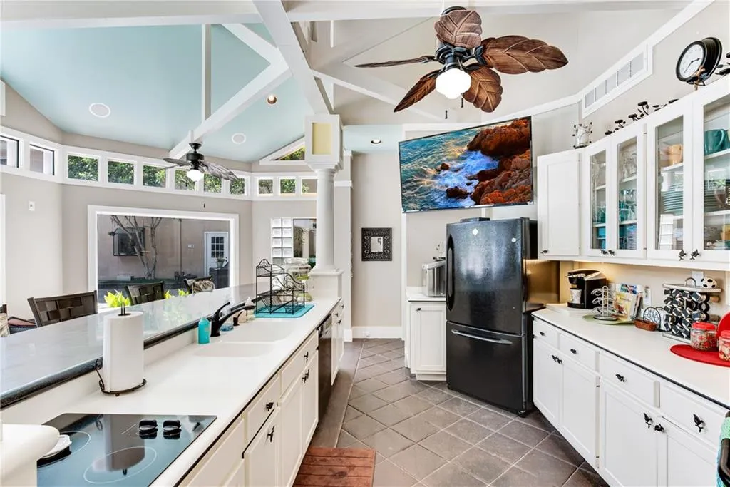 5485 Errol Place, Sandy Springs, Georgia 30327, 6 Bedrooms Bedrooms, ,6 BathroomsBathrooms,Residential,Sold,5485 Errol Place,6882649 5485 Errol Place, Sandy Springs, Georgia 30327, 6 Bedrooms Bedrooms, ,6 BathroomsBathrooms,Residential,Sold,5485 Errol Place,6882649