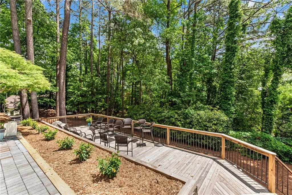 5485 Errol Place, Sandy Springs, Georgia 30327, 6 Bedrooms Bedrooms, ,6 BathroomsBathrooms,Residential,Sold,5485 Errol Place,6882649 5485 Errol Place, Sandy Springs, Georgia 30327, 6 Bedrooms Bedrooms, ,6 BathroomsBathrooms,Residential,Sold,5485 Errol Place,6882649